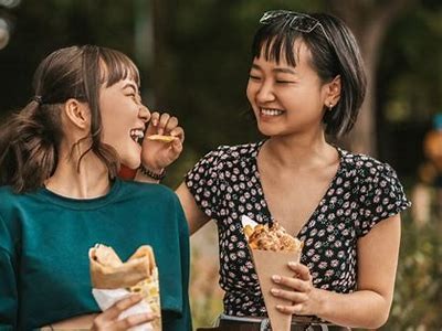 明月四海导航：成人出行必备的智慧与体验指南