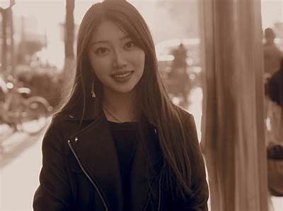 性感美女直播平台推荐，让你尽享精彩内容与互动体验！